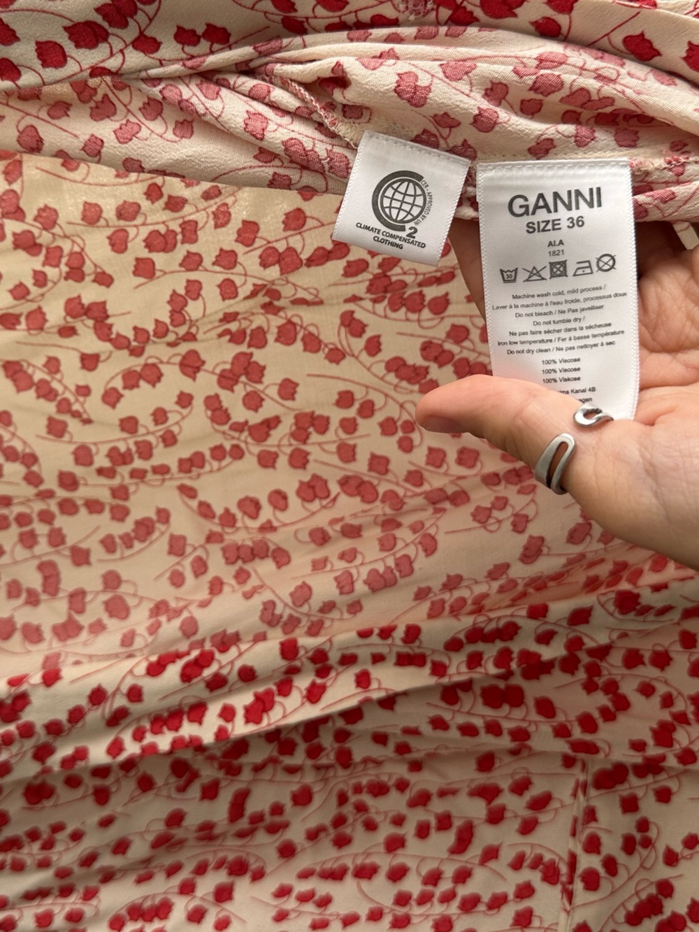 GANNI dress is a floral-print crepe maxi wrap dress in red-and-white - Picture 4 of 4